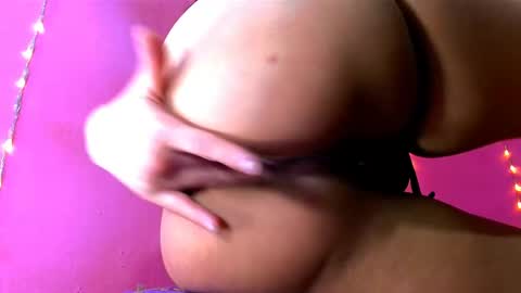  Alaiia  online show from April 12, 12:14 am