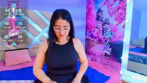 Alana  online show from November 5, 11:59 am