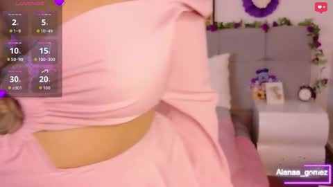 Snapshot of alanaa_gomez chatting on October 17, 9:40 pm Alanaa online show from October 17, 9:40 pm