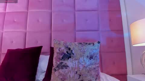 Snapshot of alanah_connors chatting on October 19, 5:04 pm alanah_connors online show from October 19, 5:04 pm