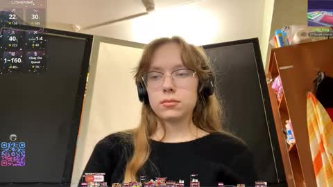 Stella online show from October 18, 2:31 pm