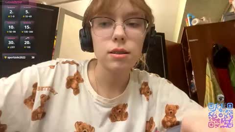 Stella online show from September 25, 4:39 pm