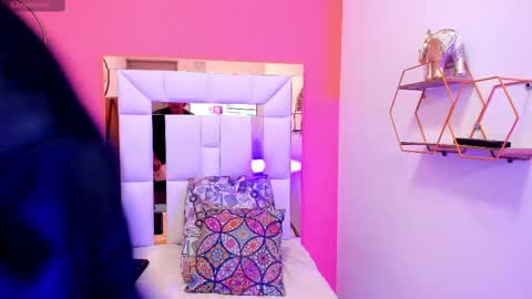 Ana online show from February 10, 7:28 pm