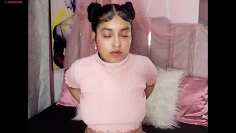 alanna_noa online show from April 25, 3:42 am