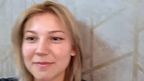 Julie online show from November 25, 10:28 am