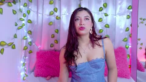 Alanna online show from April 15, 12:06 pm