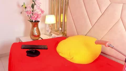 Snapshot of alazsanna1 chatting on October 16, 1:19 am Alazsanna online show from October 16, 1:19 am
