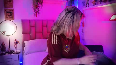 albaandthayron online show from March 19, 12:09 pm