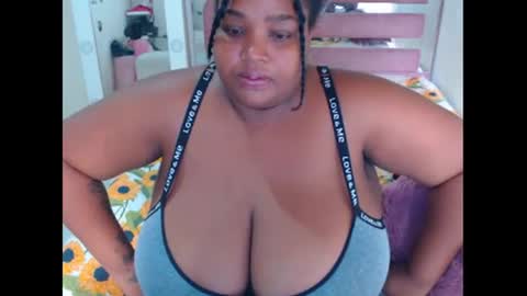 Snapshot of aleeinvein1 chatting on February 13, 12:43 pm aleeinvein1 online show from February 13, 12:43 pm