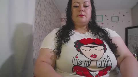 aleia taylor online show from February 18, 6:15 am