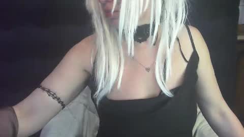 Luly online show from February 3, 11:58 pm