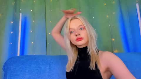 alessakiss online show from June 3, 2:33 pm