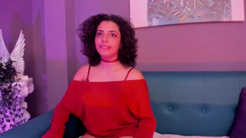 alessiia__ online show from November 6, 6:41 am