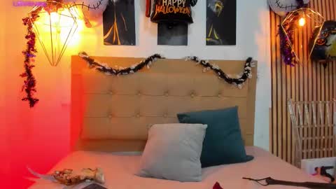 Aleszia online show from October 30, 11:39 pm