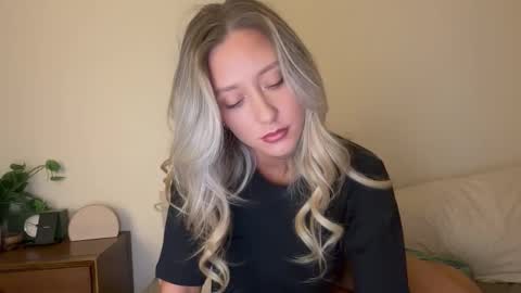 alex  online show from February 2, 10:53 pm