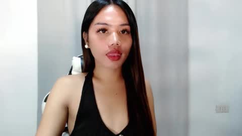 Andrea online show from October 14, 12:30 pm