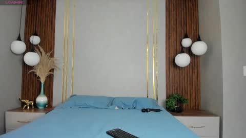 Snapshot of alexariot1 chatting on October 27, 12:22 pm alexariot1 online show from October 27, 12:22 pm