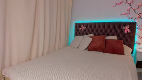 AlexaWilds online show from October 6, 5:35 am