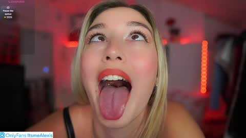 Alexis Texas online show from October 7, 1:15 pm