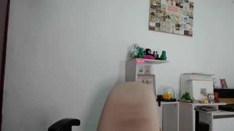 Alia  online show from March 3, 1:06 pm