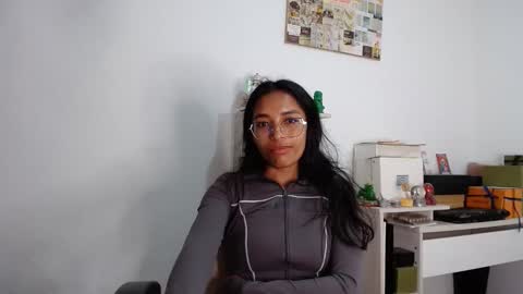 Alia  online show from March 6, 4:46 pm