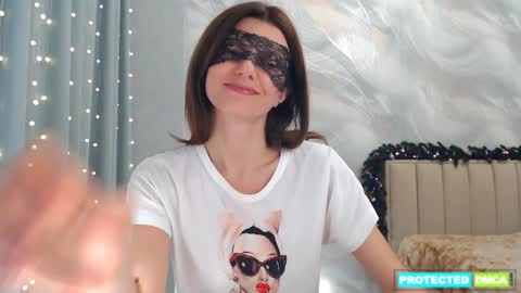 Snapshot of alica_webcam chatting on December 20, 7:39 pm Alice online show from December 20, 7:39 pm