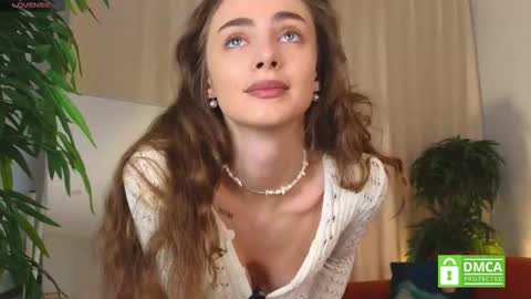 Snapshot of alicat_ chatting on September 30, 3:56 am Alicia online show from September 30, 3:56 am