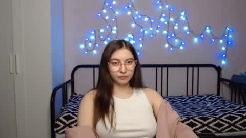 Alice online show from January 17, 6:54 pm