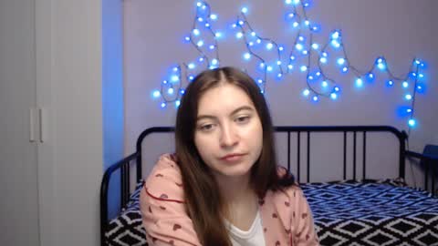 Alice online show from December 22, 3:22 pm