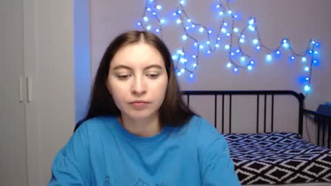 Alice online show from January 14, 8:04 pm