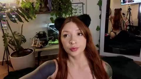 Alicia online show from October 7, 1:54 am