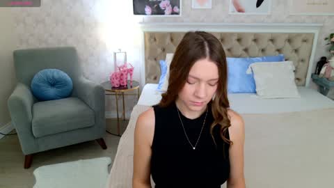 Alice in Wonderland  online show from February 1, 5:07 am