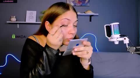 alice_cold online show from September 23, 5:49 am