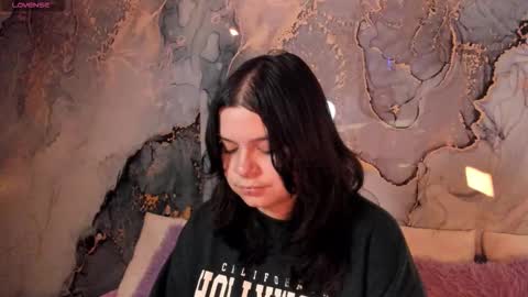 Mey online show from November 28, 9:29 pm