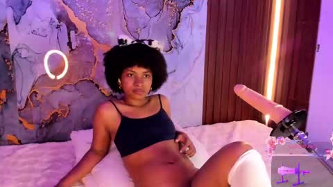 Mey online show from September 14, 8:07 pm