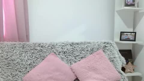 Snapshot of alice_dussan_ chatting on September 18, 6:28 pm alice online show from September 18, 6:28 pm