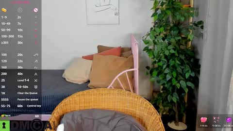 Alice online show from December 4, 11:05 pm