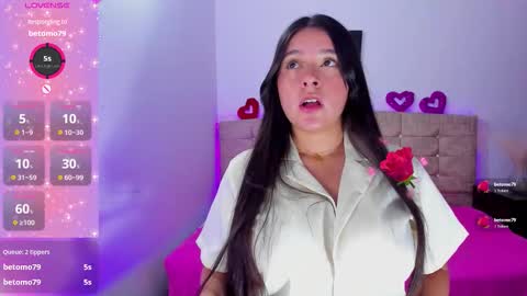 alice_summer1 online show from January 8, 10:47 pm