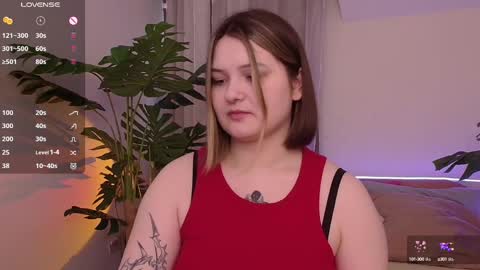 Snapshot of alice_walters chatting on March 6, 3:45 pm Alice online show from March 6, 3:45 pm
