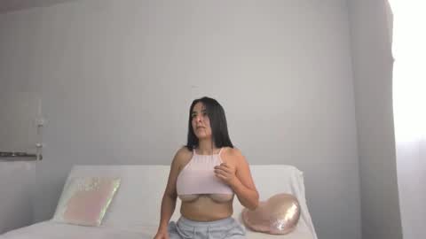 Snapshot of alice_williiams chatting on September 15, 3:42 pm alice williiams online show from September 15, 3:42 pm
