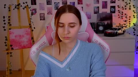 Snapshot of alicecharmy chatting on February 7, 12:17 pm alicecharmy online show from February 7, 12:17 pm