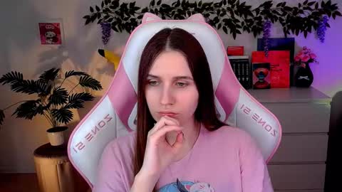 alicecharmy online show from March 24, 3:39 pm