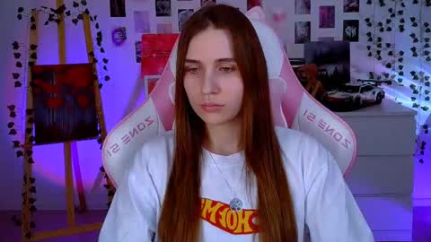 Snapshot of alicecharmy chatting on February 27, 5:47 pm alicecharmy online show from February 27, 5:47 pm