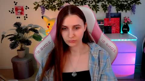alicecharmy online show from April 12, 2:20 pm