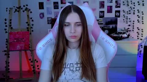 Snapshot of alicecharmy chatting on October 19, 7:21 am alicecharmy online show from October 19, 7:21 am