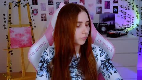 Snapshot of alicecharmy chatting on January 29, 10:37 am alicecharmy online show from January 29, 10:37 am