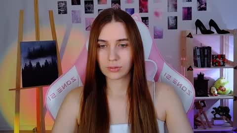 Snapshot of alicecharmy chatting on January 4, 2:04 pm alicecharmy online show from January 4, 2:04 pm