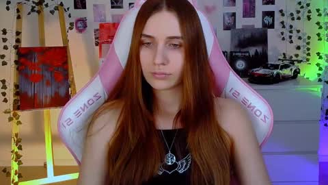 Snapshot of alicecharmy chatting on February 20, 4:36 pm alicecharmy online show from February 20, 4:36 pm