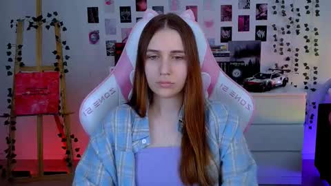 Snapshot of alicecharmy chatting on October 13, 6:38 am alicecharmy online show from October 13, 6:38 am