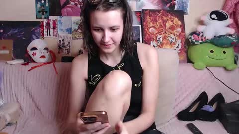 alice online show from December 4, 5:53 am